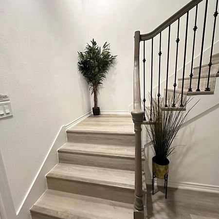 Luxe Three Story Duplex Near Downtown & Med Center Villa Houston Eksteriør bilde